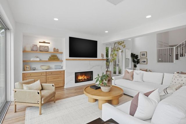 6711 Follette Street, Carlsbad, CA 92011