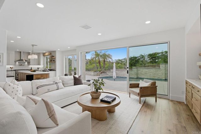 6711 Follette Street, Carlsbad, CA 92011