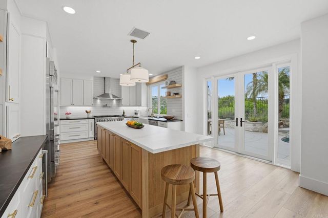 6711 Follette Street, Carlsbad, CA 92011