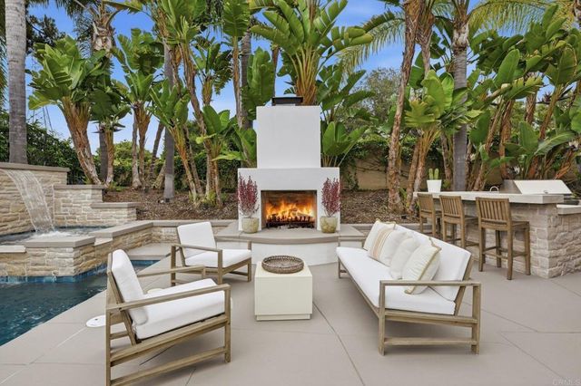 6711 Follette Street, Carlsbad, CA 92011