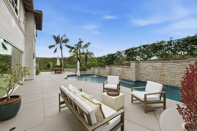 6711 Follette Street, Carlsbad, CA 92011
