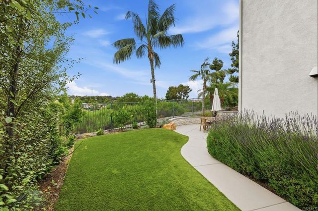 6711 Follette Street, Carlsbad, CA 92011