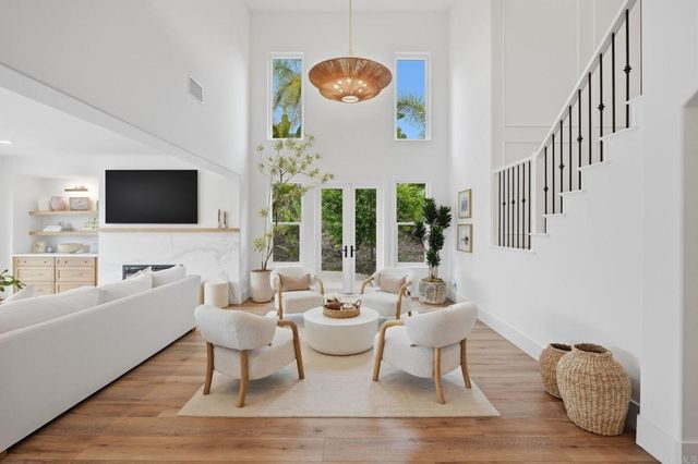 6711 Follette Street, Carlsbad, CA 92011