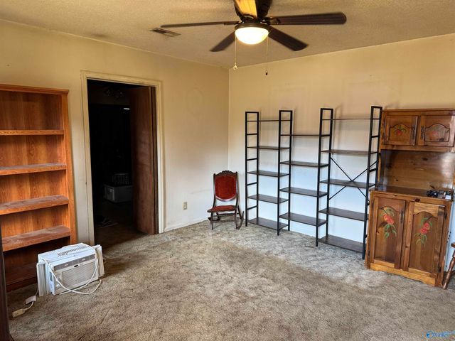 2902 Alhambra Circle SW, Huntsville, AL 35805