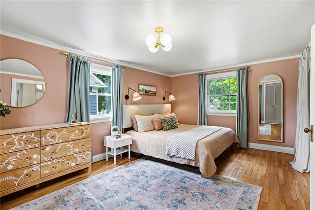 28 Kent Park, Brighton, NY 14610