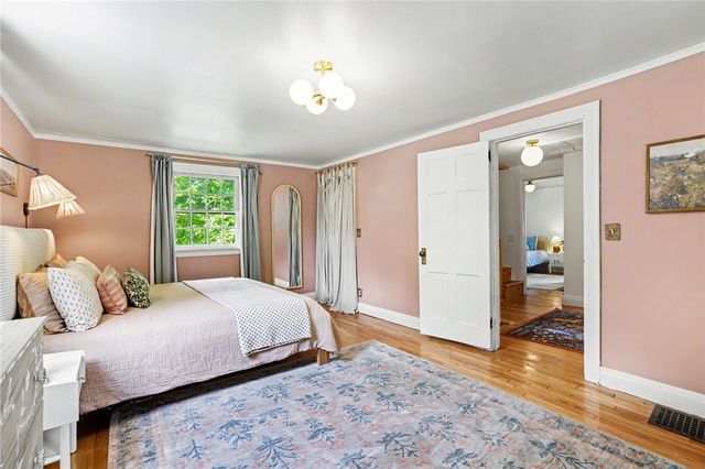 28 Kent Park, Brighton, NY 14610
