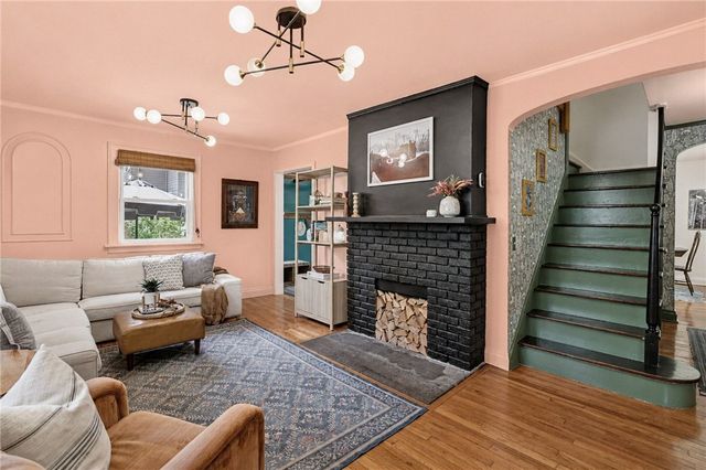 28 Kent Park, Brighton, NY 14610