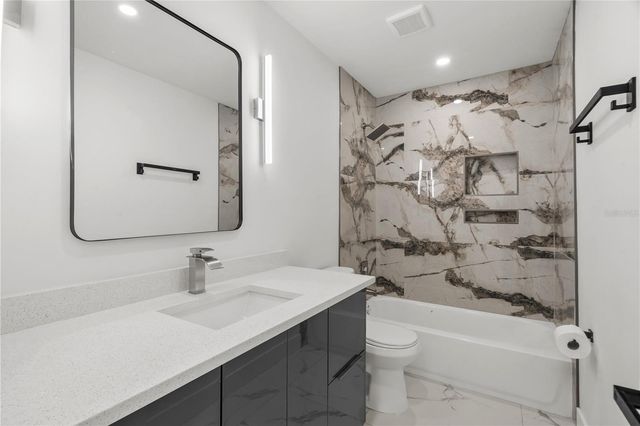 4112 W WALLACE AVENUE, Tampa, FL 33611