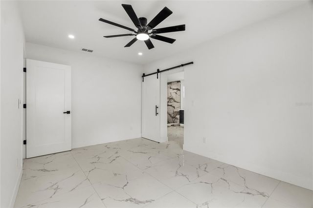 4112 W WALLACE AVENUE, Tampa, FL 33611