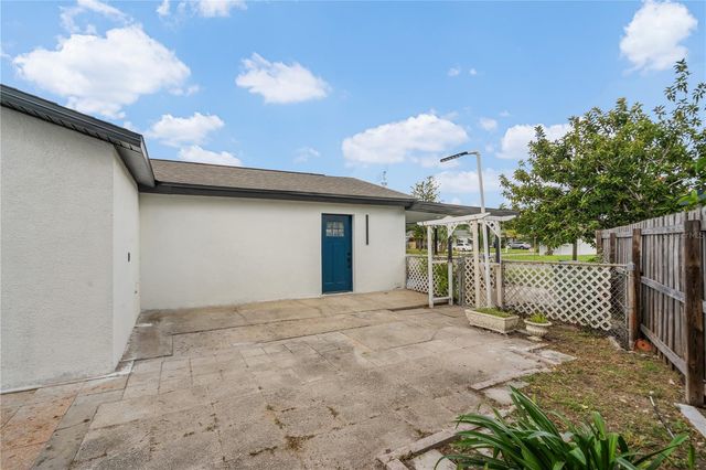 4112 W WALLACE AVENUE, Tampa, FL 33611
