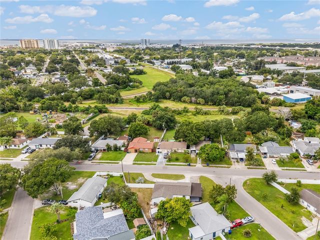 4112 W WALLACE AVENUE, Tampa, FL 33611