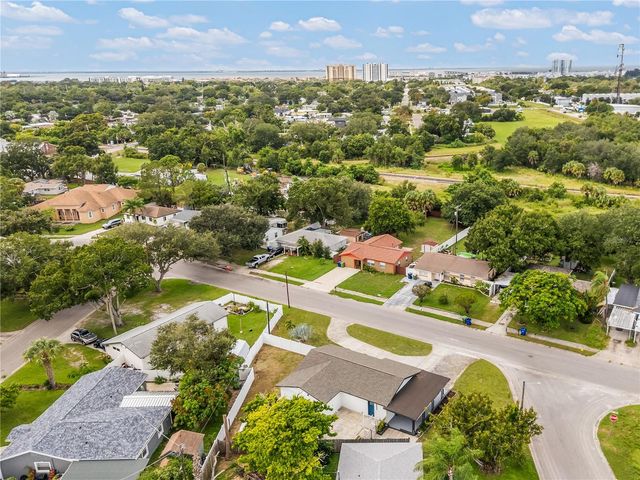 4112 W WALLACE AVENUE, Tampa, FL 33611