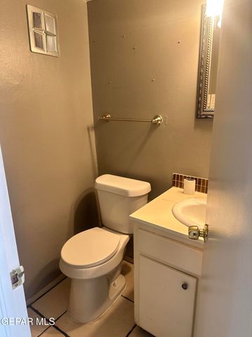 6700 Escondido Drive G6, El Paso, TX 79912