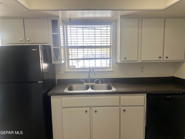 6700 Escondido Drive G6, El Paso, TX 79912