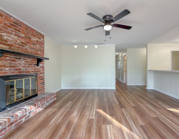 307 Sweetbriar Drive, Tallahassee, FL 32312