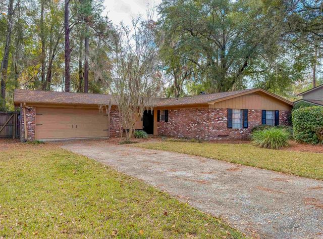 307 Sweetbriar Drive, Tallahassee, FL 32312