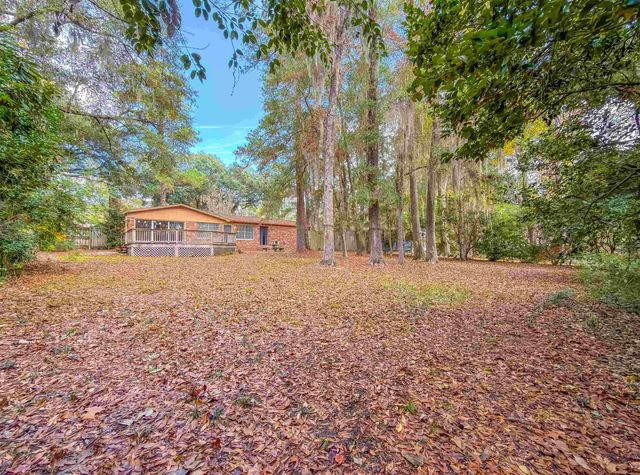 307 Sweetbriar Drive, Tallahassee, FL 32312