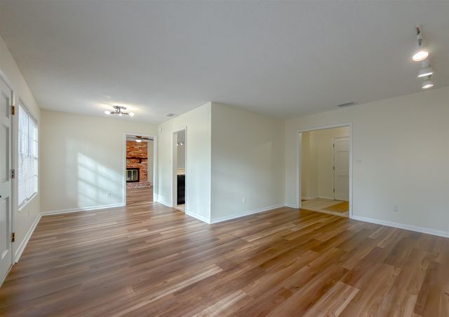 307 Sweetbriar Drive, Tallahassee, FL 32312