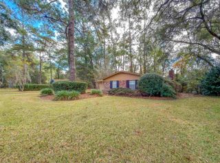 307 Sweetbriar Drive, Tallahassee, FL 32312