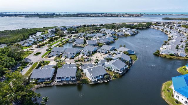 1005 PELICAN COURT, Bradenton, FL 34209