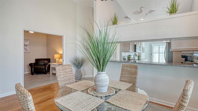 1005 PELICAN COURT, Bradenton, FL 34209