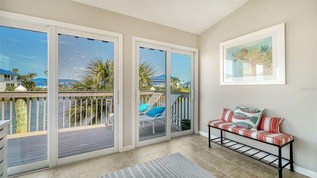 1005 PELICAN COURT, Bradenton, FL 34209