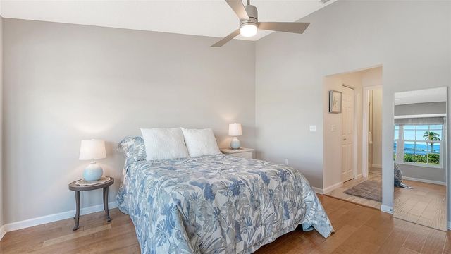 1005 PELICAN COURT, Bradenton, FL 34209