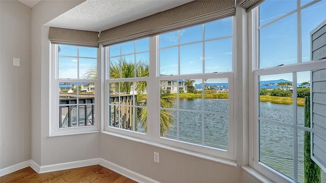 1005 PELICAN COURT, Bradenton, FL 34209