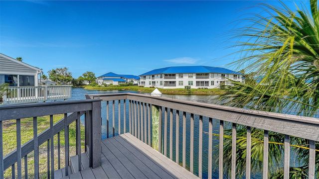 1005 PELICAN COURT, Bradenton, FL 34209