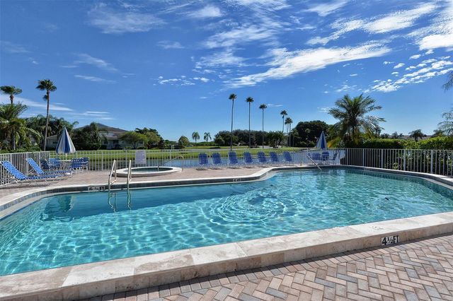 1005 PELICAN COURT, Bradenton, FL 34209