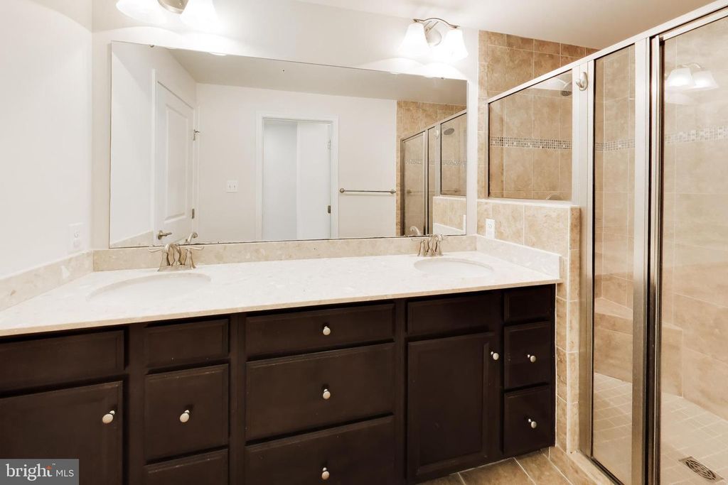 Image 18 of property listing at 1417 CHANERY CT, Odenton, MD 21113
