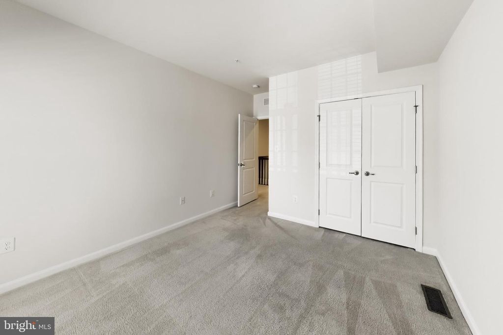 Image 22 of property listing at 1417 CHANERY CT, Odenton, MD 21113