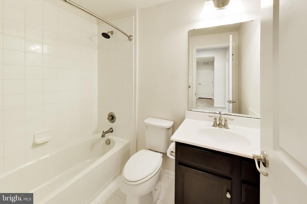 Image 23 of property listing at 1417 CHANERY CT, Odenton, MD 21113
