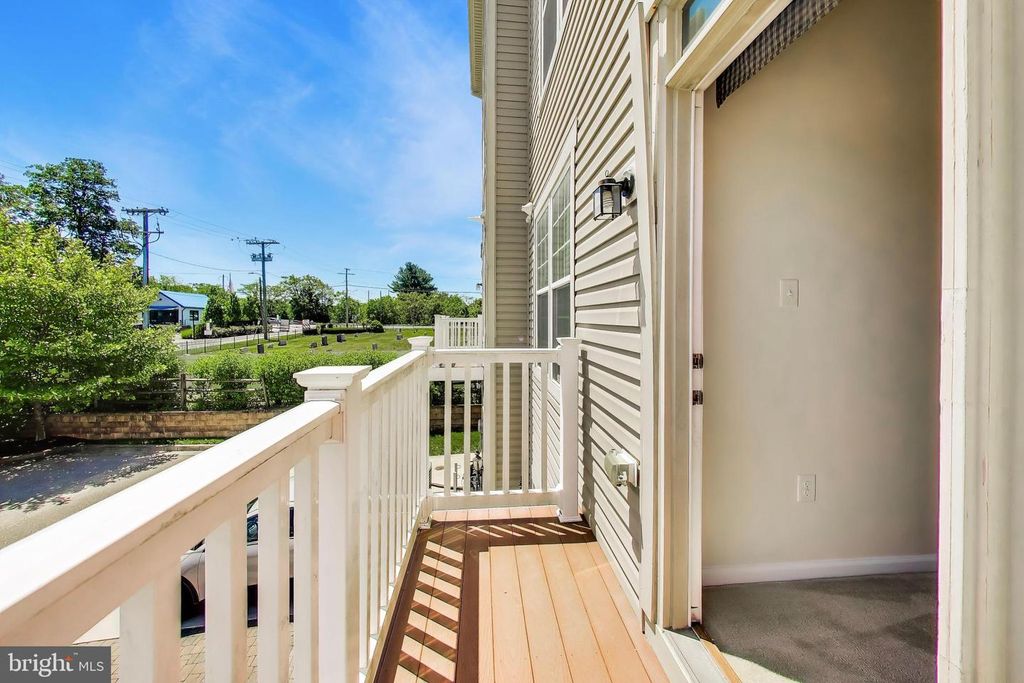 Image 25 of property listing at 1417 CHANERY CT, Odenton, MD 21113