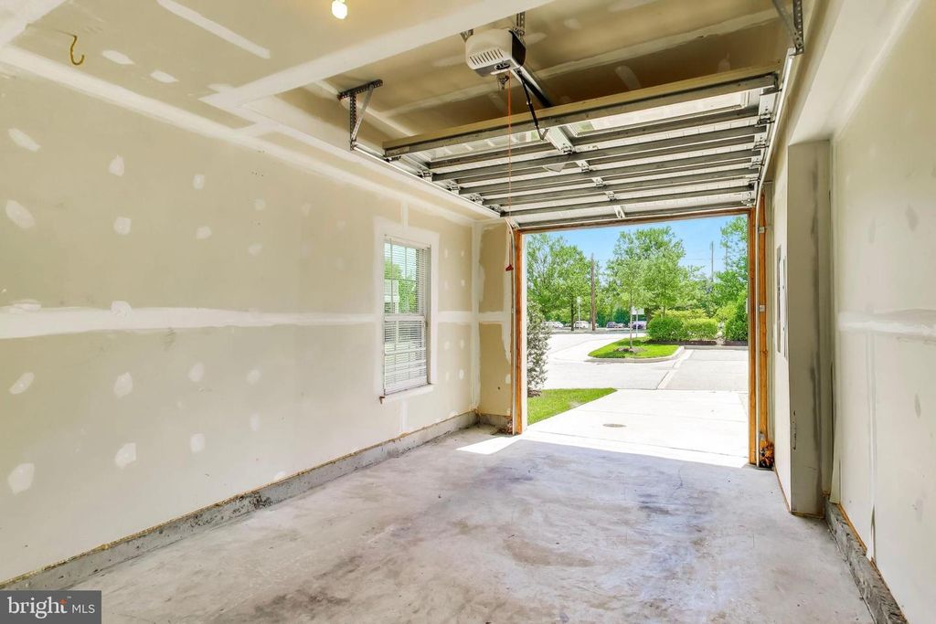 Image 26 of property listing at 1417 CHANERY CT, Odenton, MD 21113
