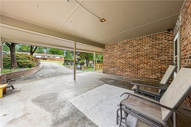 202 Kingsberry Drive, Easley, SC 29642
