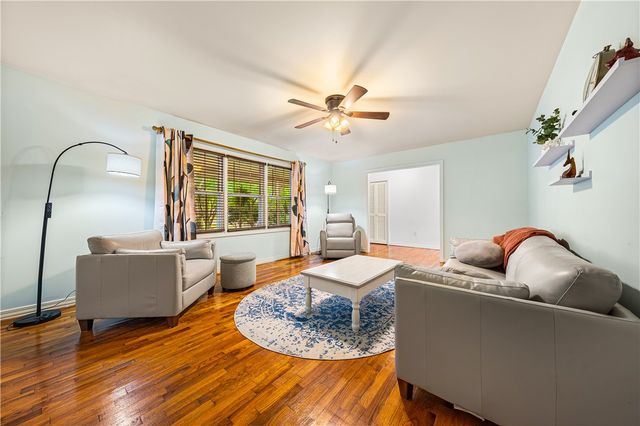 202 Kingsberry Drive, Easley, SC 29642