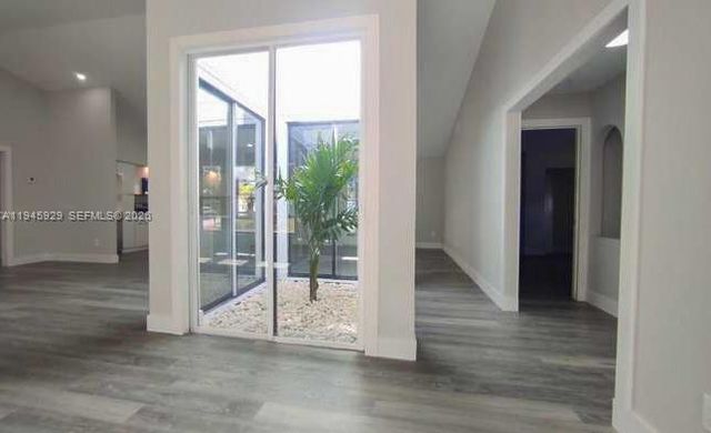 333 NE Greenbrier Ave, Port St. Lucie, FL 34983