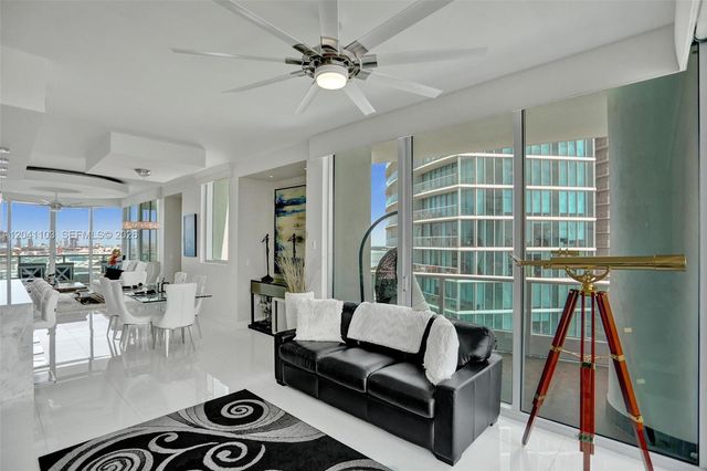 900 Biscayne Blvd 2901, Miami, FL 33132