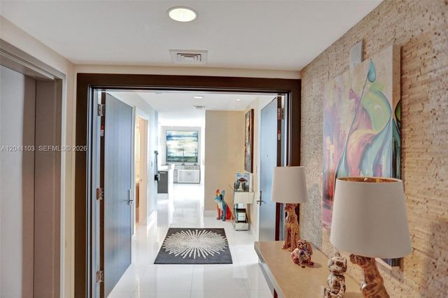 900 Biscayne Blvd 2901, Miami, FL 33132