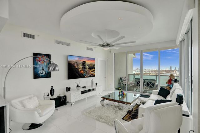900 Biscayne Blvd 2901, Miami, FL 33132