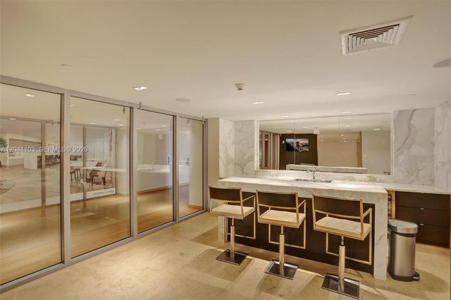 900 Biscayne Blvd 2901, Miami, FL 33132