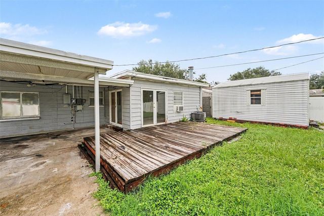 766 41ST AVENUE NE, St Petersburg, FL 33703