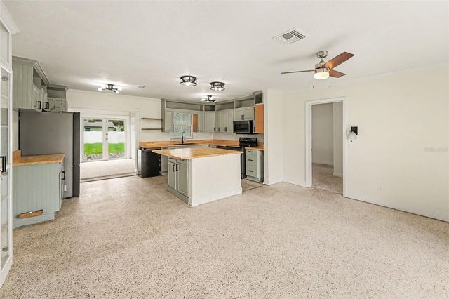 766 41ST AVENUE NE, St Petersburg, FL 33703