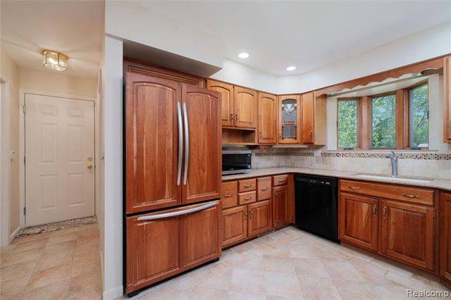 11050 Wealthy Lane, Romeo, MI 48065