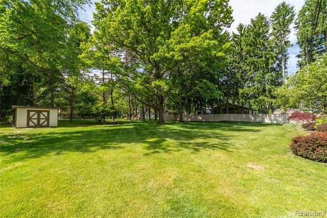 11050 Wealthy Lane, Romeo, MI 48065