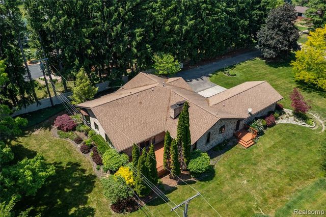 11050 Wealthy Lane, Romeo, MI 48065