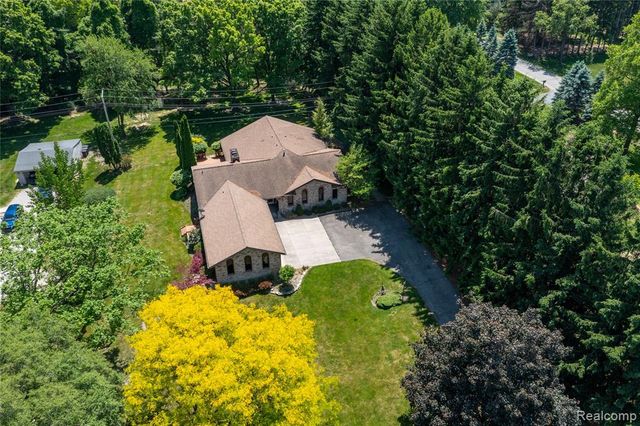 11050 Wealthy Lane, Romeo, MI 48065