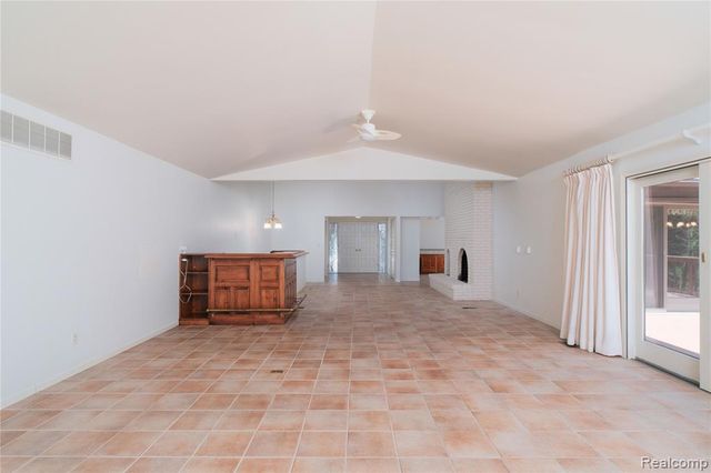 11050 Wealthy Lane, Romeo, MI 48065