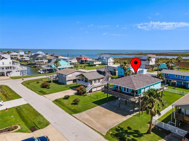 3923 Reeves Drive, Galveston, TX 77554